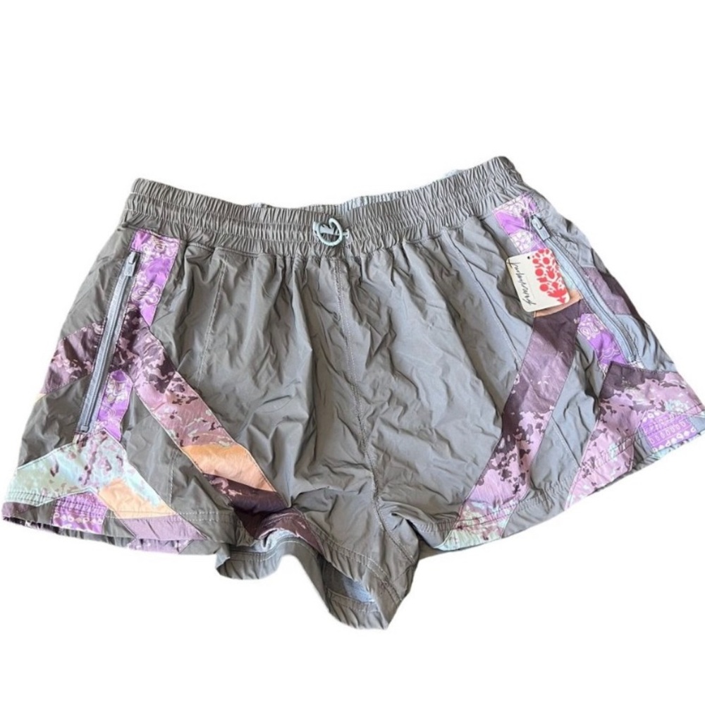 NEW FREE PEOPLE MOVEMENT FPMOVEMENT RUNNING SHORTS reflective boho patchwork